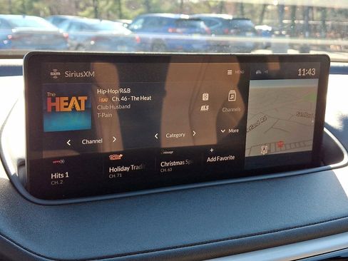 Used 2023 Acura MDX SH-AWD w/ Technology Package image 18