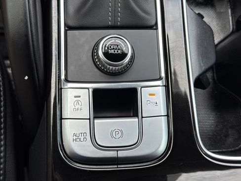 Used 2024 Kia Telluride S FWD image 24