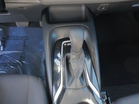 Used 2024 Toyota Corolla SE image 27