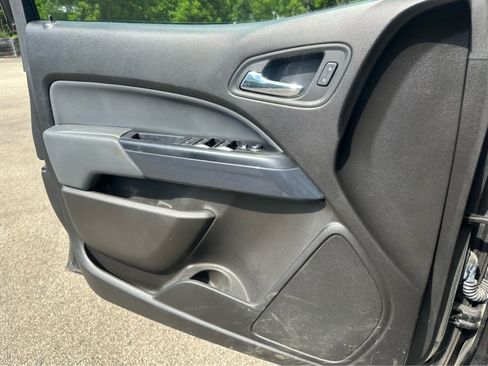 Used 2016 Chevrolet Colorado Z71 AWD/4WD image 19
