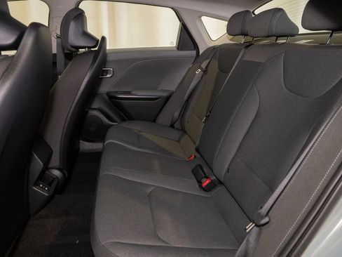 New 2025 Kia K4 LXS image 16