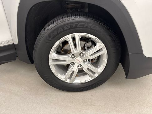 Used 2020 GMC Terrain SLE w/ Driver Convenience Package AWD/4WD image 25