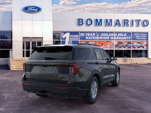 New 2026 Ford Explorer Active AWD/4WD image 8
