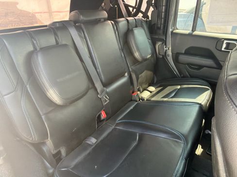 Used 2023 Jeep Wrangler Unlimited Rubicon 4xe w/ Steel Bumper Group AWD/4WD image 6