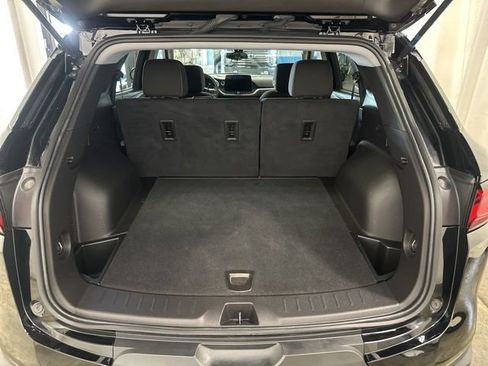 Used 2024 Chevrolet Blazer LT image 29