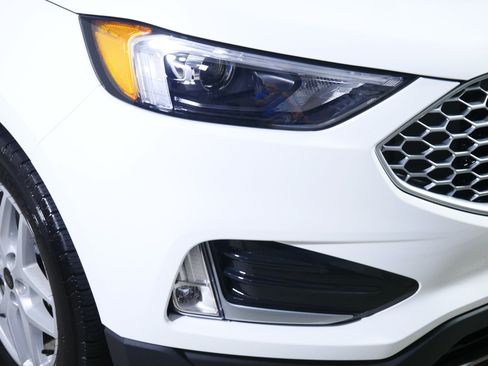 Used 2024 Ford Edge SEL w/ Convenience Package AWD/4WD image 16