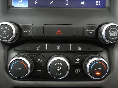 Used 2022 RAM 1500 Big Horn AWD/4WD image 19