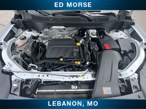 Certified 2025 Chevrolet Trax LT w/ LT Convenience Package FWD image 28