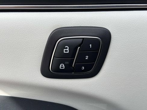 Used 2024 Ford Mustang Mach-E Premium image 26