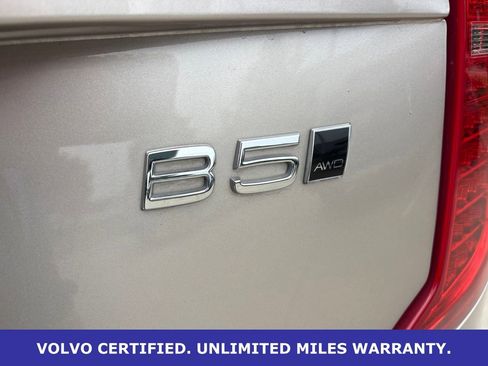 Certified 2025 Volvo XC90 B5 Core w/ Protection Package Premier AWD/4WD image 9