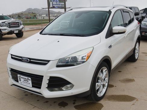 Used 2014 Ford Escape Titanium w/ Equipment Group 401A AWD/4WD image 2