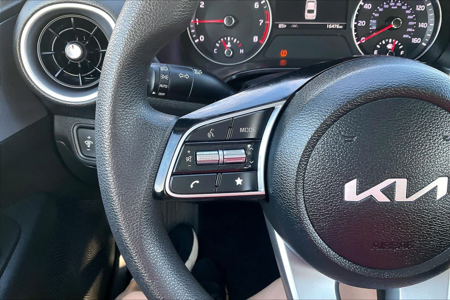 Used 2024 Kia Forte LXS w/ LXS Technology Package FWD image 22