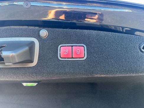 Used 2020 Mercedes-Benz S 560 4MATIC Sedan image 13