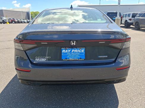 Used 2024 Honda Accord EX-L image 5