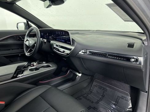 Used 2026 Cadillac Lyriq Sport image 30