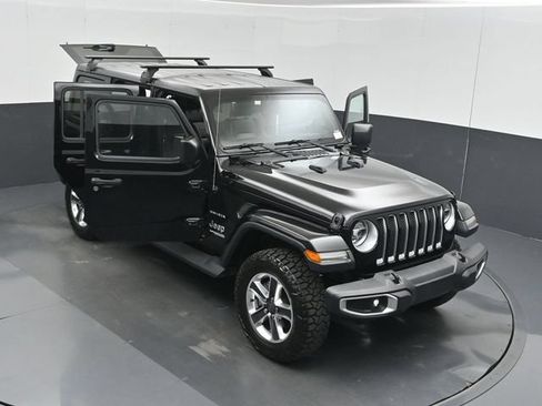 Used 2018 Jeep Wrangler Unlimited Sahara w/ Uconnect 4C Nav & Sound Group AWD/4WD image 62