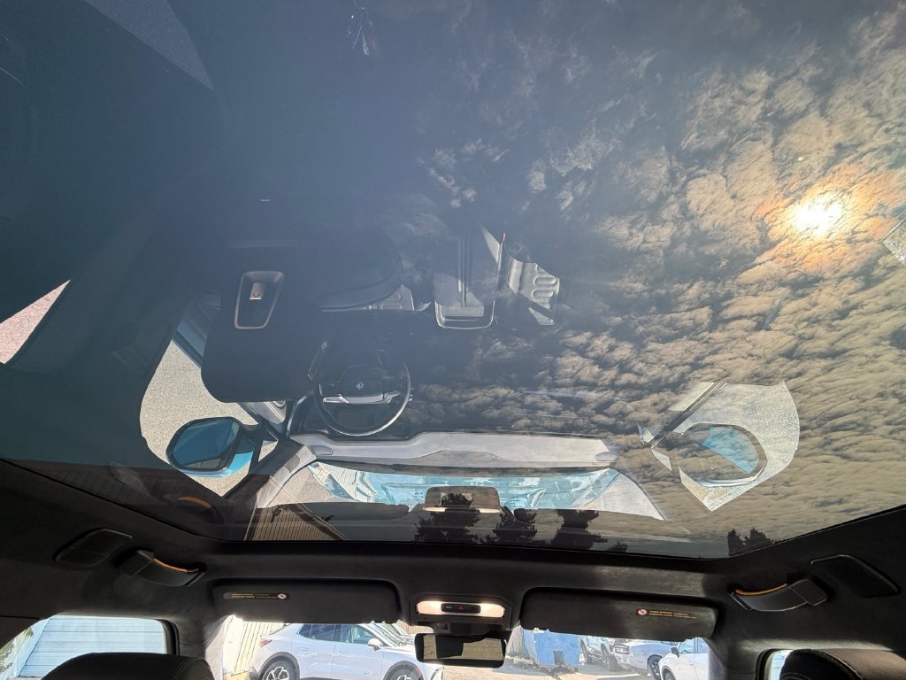 Used 2022 Rivian R1S Launch Edition Quad AWD/4WD image 21