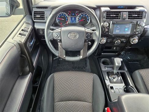 Used 2019 Toyota 4Runner TRD Off-Road image 10
