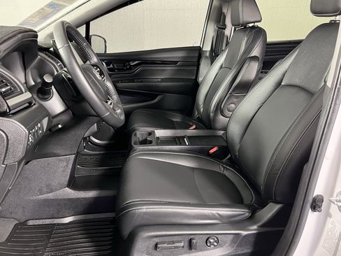 Used 2024 Honda Odyssey Touring image 10