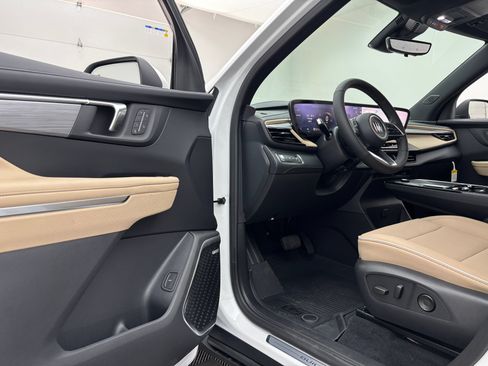 New 2026 Buick Enclave Preferred w/ Power Package FWD image 17
