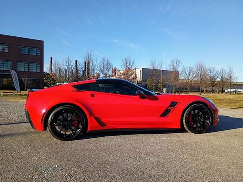 Used 2017 Chevrolet Corvette Grand Sport image 12