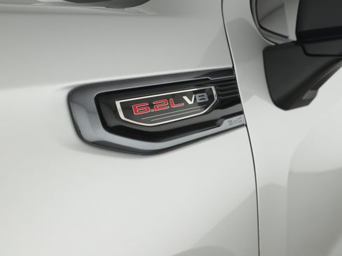Used 2022 GMC Sierra 1500 AT4 AWD/4WD image 7