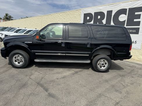Used 2005 Ford Excursion Limited AWD/4WD image 10