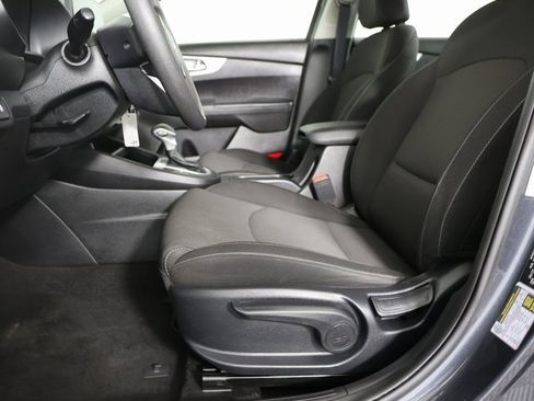 Certified 2024 Kia Forte LXS image 10
