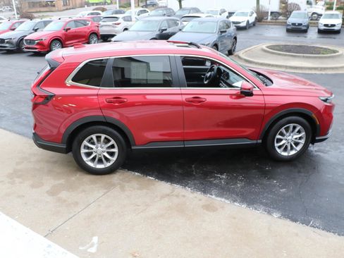 Used 2023 Honda CR-V EX image 5