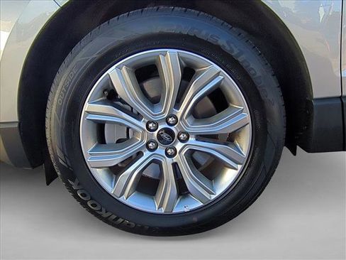 Used 2024 Ford Edge Titanium image 24