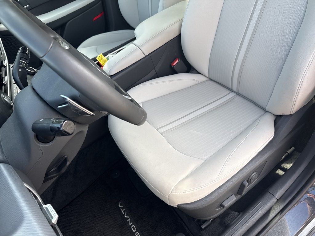 Certified 2025 Hyundai Sonata SEL FWD image 11