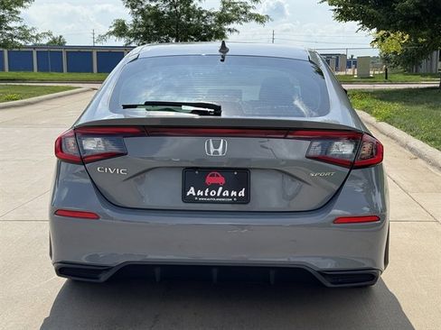 Used 2025 Honda Civic Sport image 6