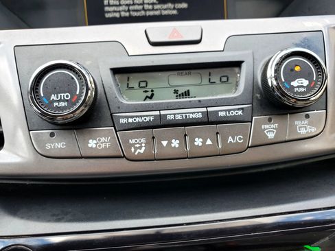 Used 2014 Honda Odyssey EX image 42