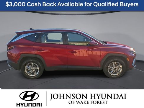 New 2026 Hyundai Tucson SE image 13