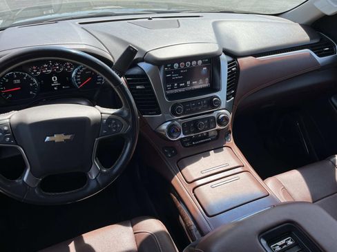 Used 2019 Chevrolet Tahoe Premier AWD/4WD image 14