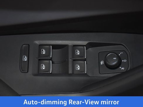 New 2025 Volkswagen Jetta SE image 22