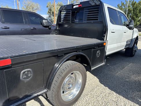 Used 2025 Ford F450 Lariat w/ Lariat Ultimate Package AWD/4WD image 3