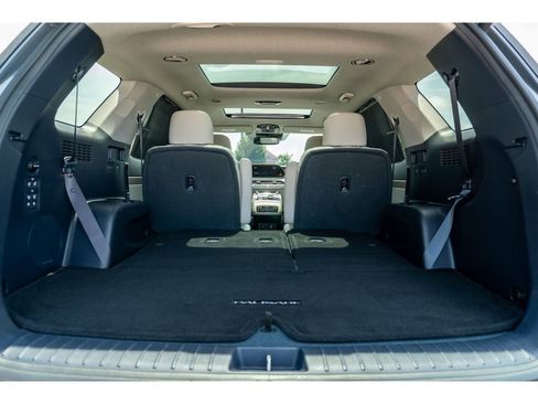 Used 2021 Hyundai Palisade Limited FWD image 16