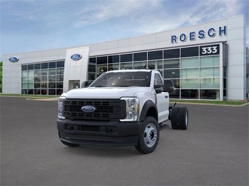 New 2026 Ford F550 4x4 Regular Cab Super Duty image 2
