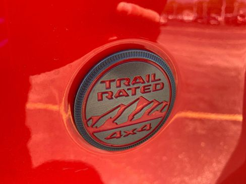 Used 2025 Jeep Wrangler Unlimited Rubicon AWD/4WD image 33