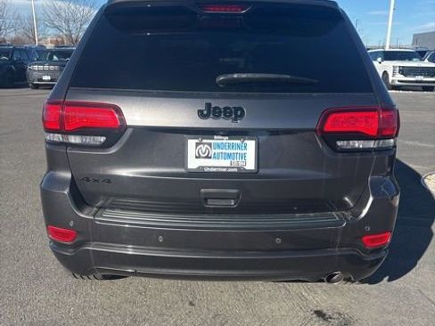 Used 2020 Jeep Grand Cherokee Altitude image 3