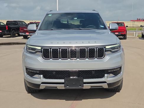 Used 2022 Jeep Wagoneer Series III w/ Flexible Seating Group AWD/4WD image 14