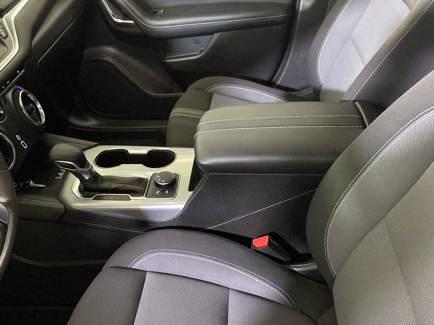 Certified 2024 Chevrolet Blazer LT w/ Convenience Package FWD image 22