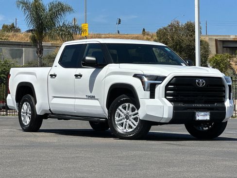 New 2026 Toyota Tundra SR5 RWD image 8