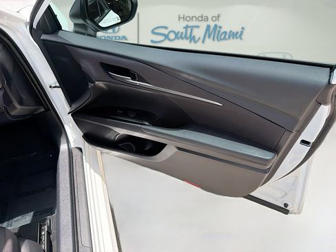 Used 2025 Toyota Camry LE w/ Convenience Package FWD image 33