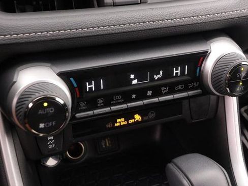 Certified 2025 Toyota RAV4 XLE image 18