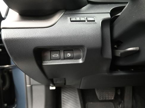 Used 2025 Toyota Crown Nightshade image 8