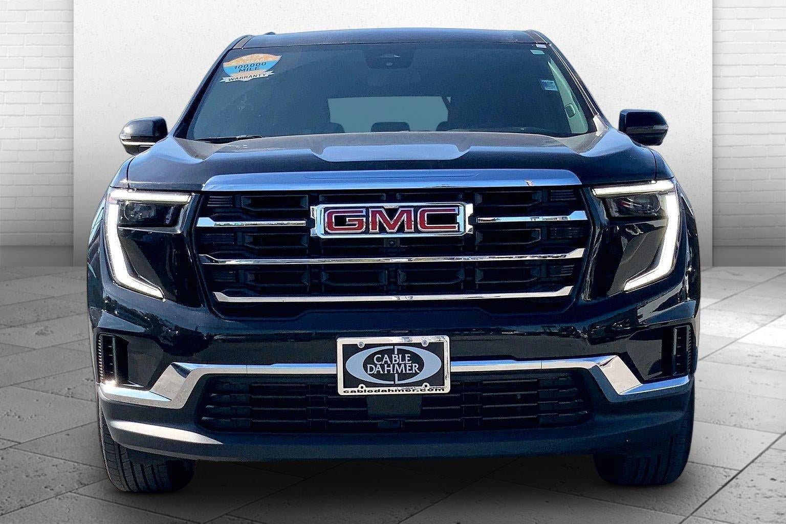Used 2025 GMC Acadia Elevation AWD/4WD image 2