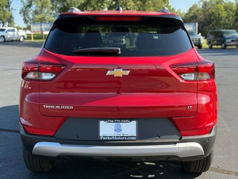 New 2026 Chevrolet TrailBlazer LT w/ Convenience Package FWD image 5