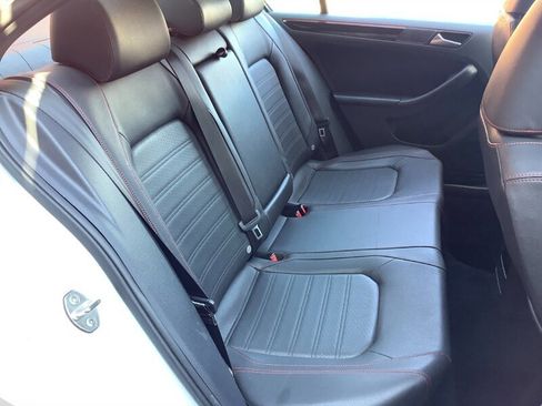 Used 2016 Volkswagen Jetta GLI SE FWD image 14